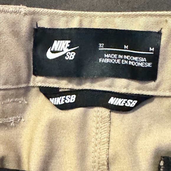 RARE NIKE SB SKATEBOARDING CHINO Khaki Size 32 - Picture 3 of 7
